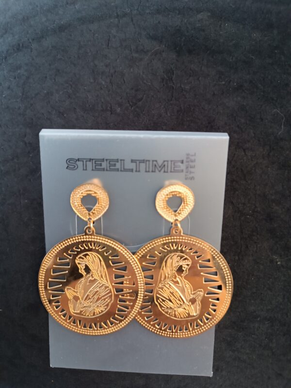 Aretes largos de la Virgen