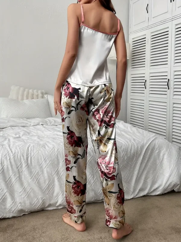 Conjunto de Pijama para Mujer – 2 Piezas de Satén con Estampado Floral y Cuello en V - Imagen 2