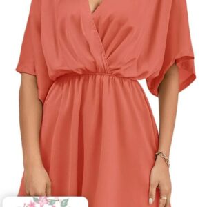Vestido corto coral cuello V